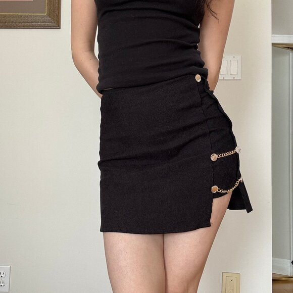 Shein Black Corduroy Chain Mini Skirt - Picture 1 of 7